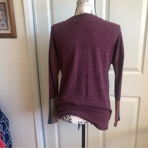 USA made, really soft and fuzzy material
Only have 1 left, it’s a large. - Picture 2 of 5